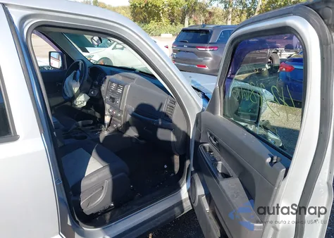 2010 Jeep Liberty Sport from USA, damaged, VIN 1J4PN2GK1AW155782